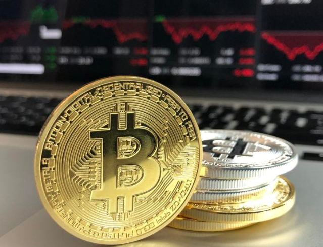  就目前来说是不是选择新加坡银行开户更好！