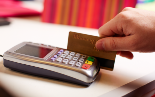 收到香港汇丰银行账户的调查文件要怎么填写才能避免账户被关闭？